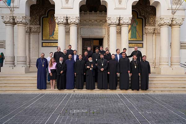 Adunarea generala a Federatiei Filantropia