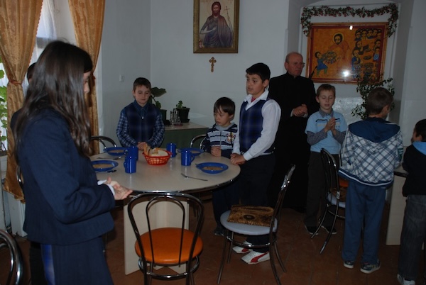 Centrul de Zi pentru Copii "Sfânta Varvara"- Baia de Arieş
