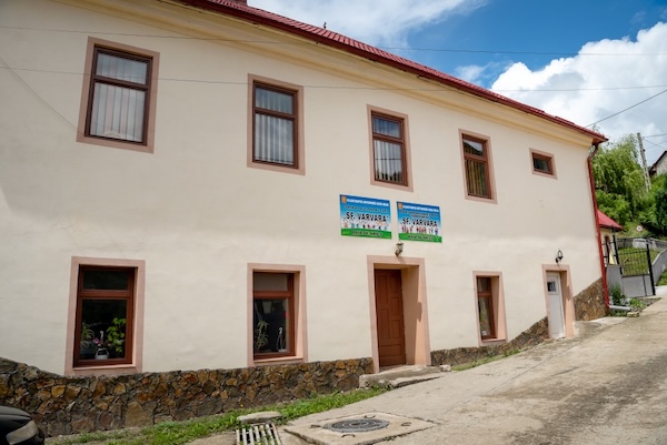 Centrul de Zi pentru Copii "Sfânta Varvara"- Baia de Arieş